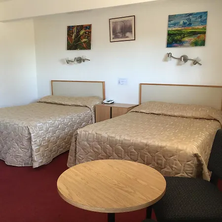 Voyageur Motel Thunder Bay Exterior photo