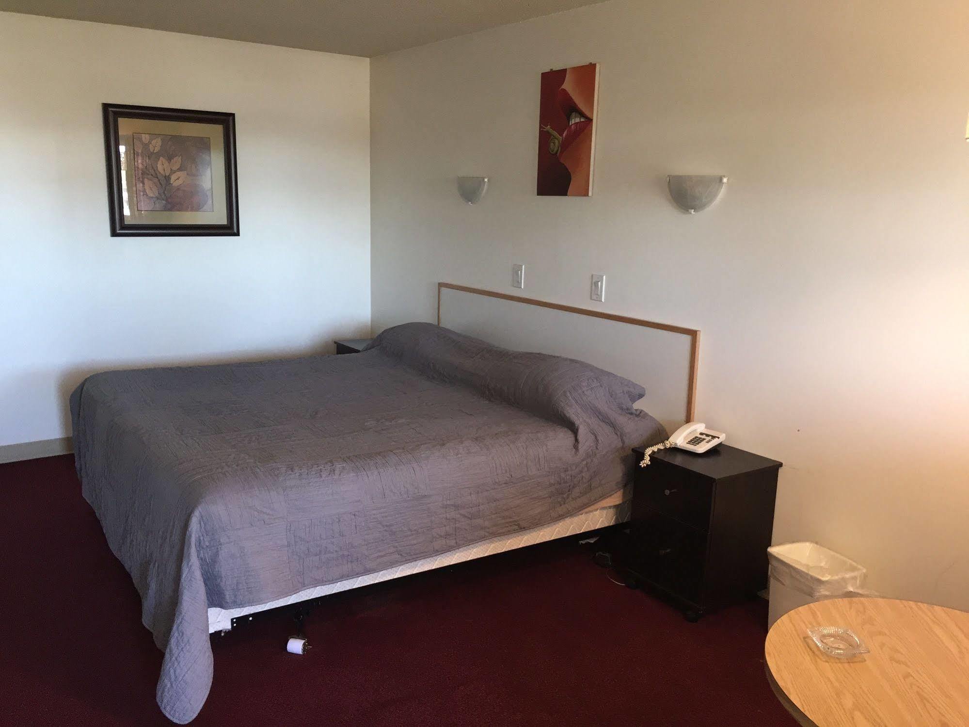 Motel Voyageur 2*